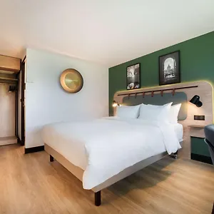 Campanile 3*, Aix-les-Bains Francia