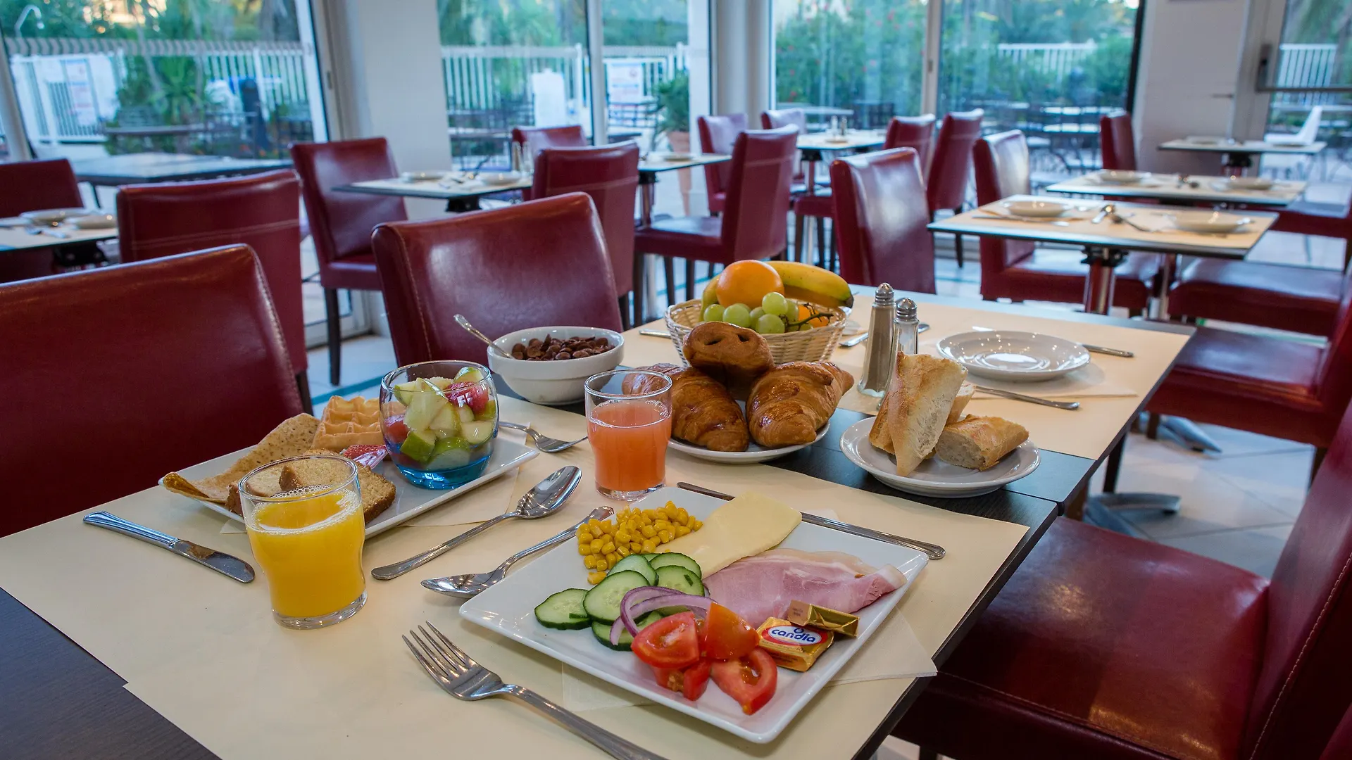 Sowell Hotels Du Golfe De Saint-Tropez Grimaud 4*,