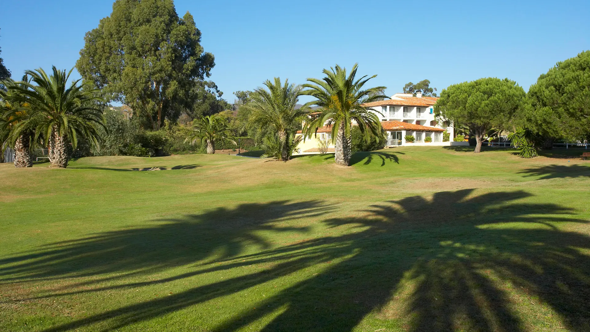 Sowell Hotels Du Golfe De Saint-Tropez Grimaud